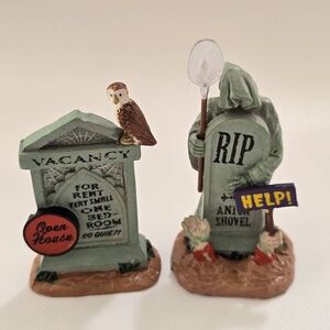 Lemax Spooky Town Tombstone Duo Village Accessory 14831 Halloween Decor